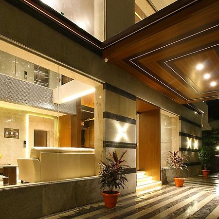 Mumbai House Luxury Apartments Santacruz East, Mumbai Exteriör bild