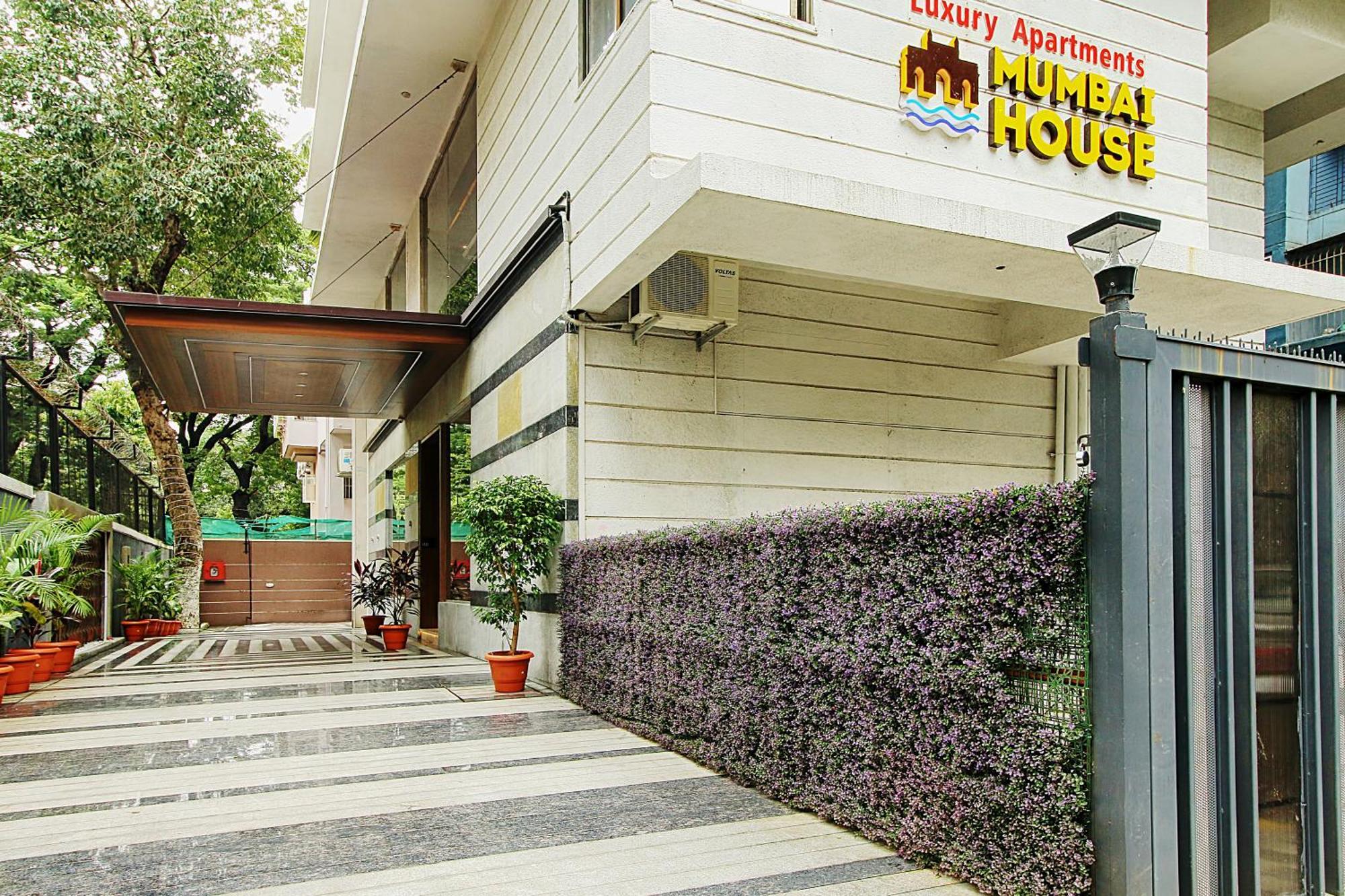 Mumbai House Luxury Apartments Santacruz East, Mumbai Exteriör bild