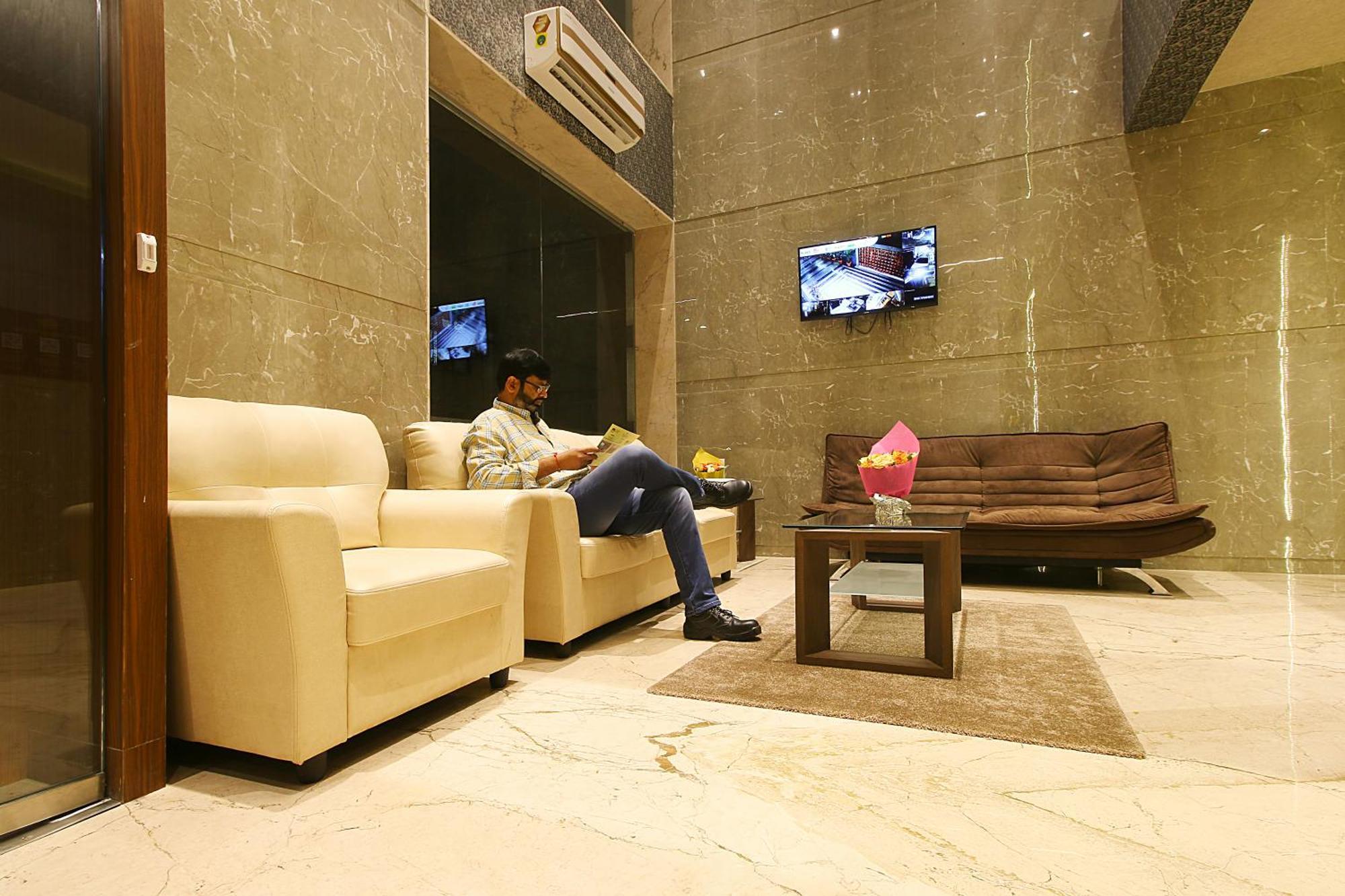 Mumbai House Luxury Apartments Santacruz East, Mumbai Exteriör bild