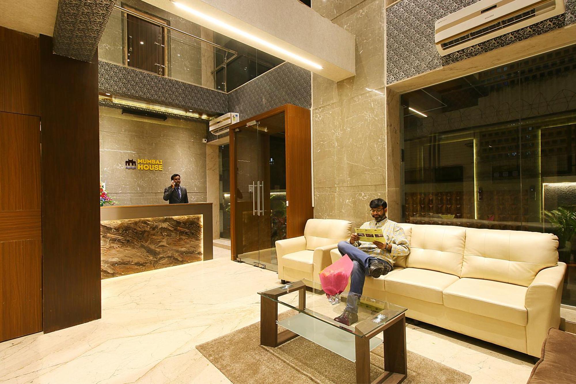 Mumbai House Luxury Apartments Santacruz East, Mumbai Exteriör bild