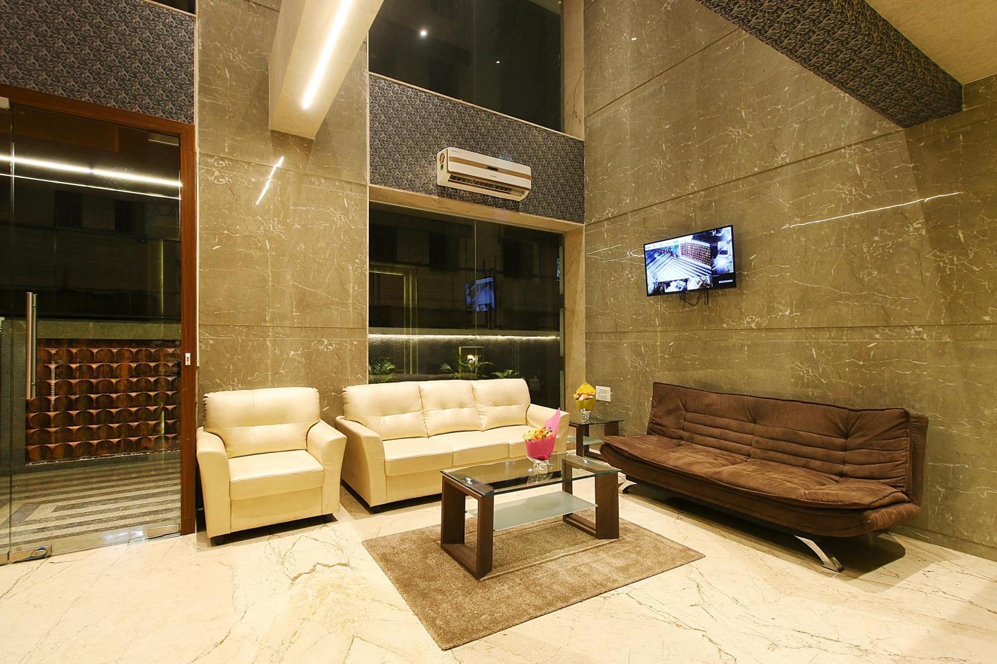 Mumbai House Luxury Apartments Santacruz East, Mumbai Exteriör bild