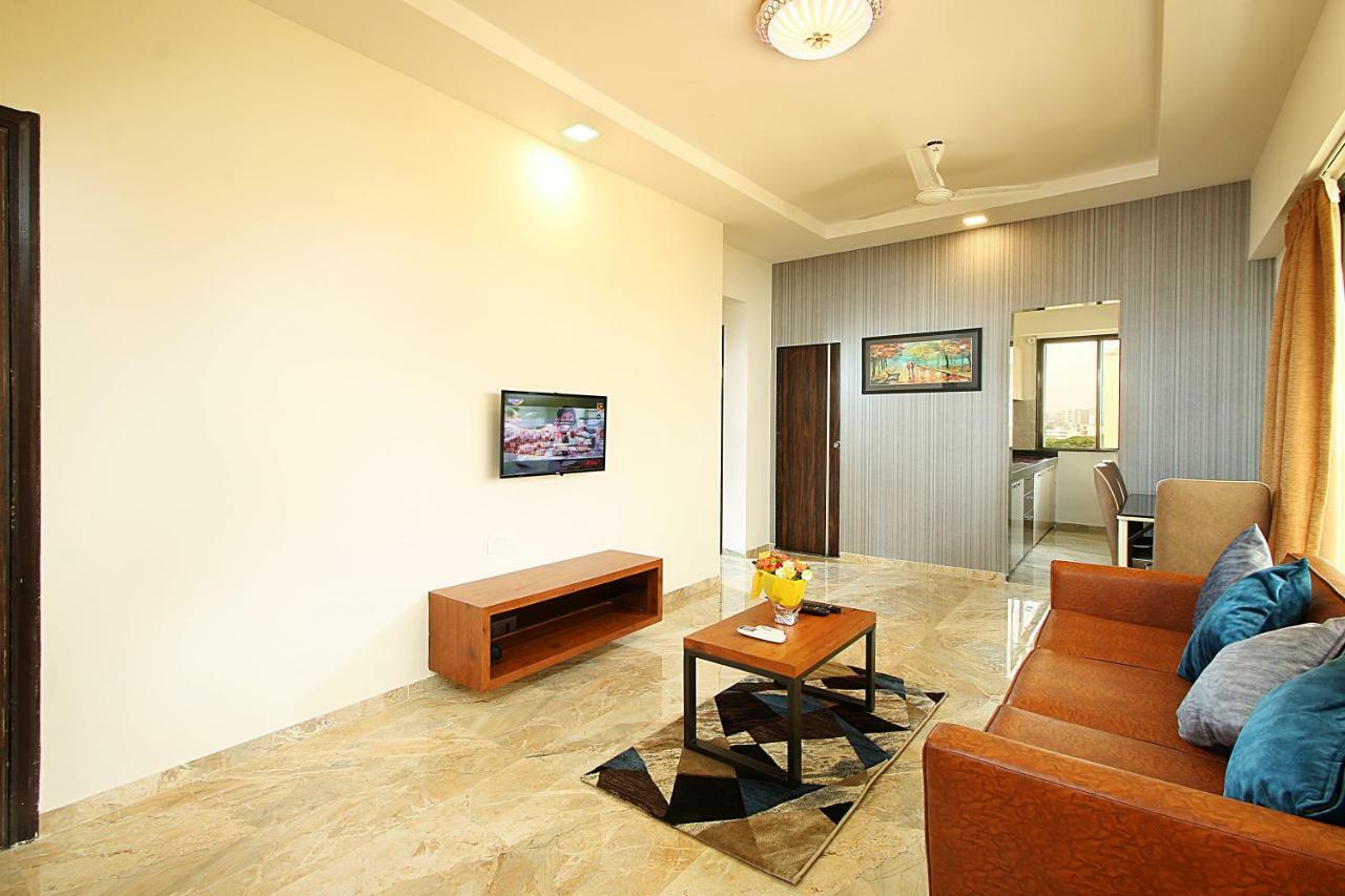 Mumbai House Luxury Apartments Santacruz East, Mumbai Exteriör bild